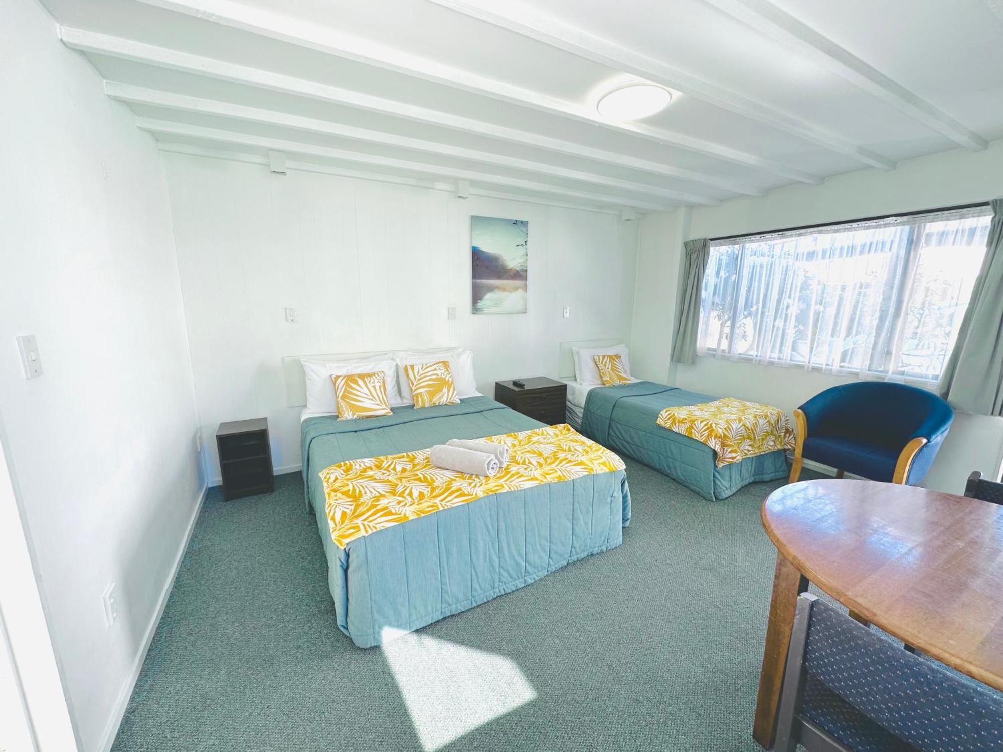 Gothic Heights Motel Christchurch Buitenkant foto
