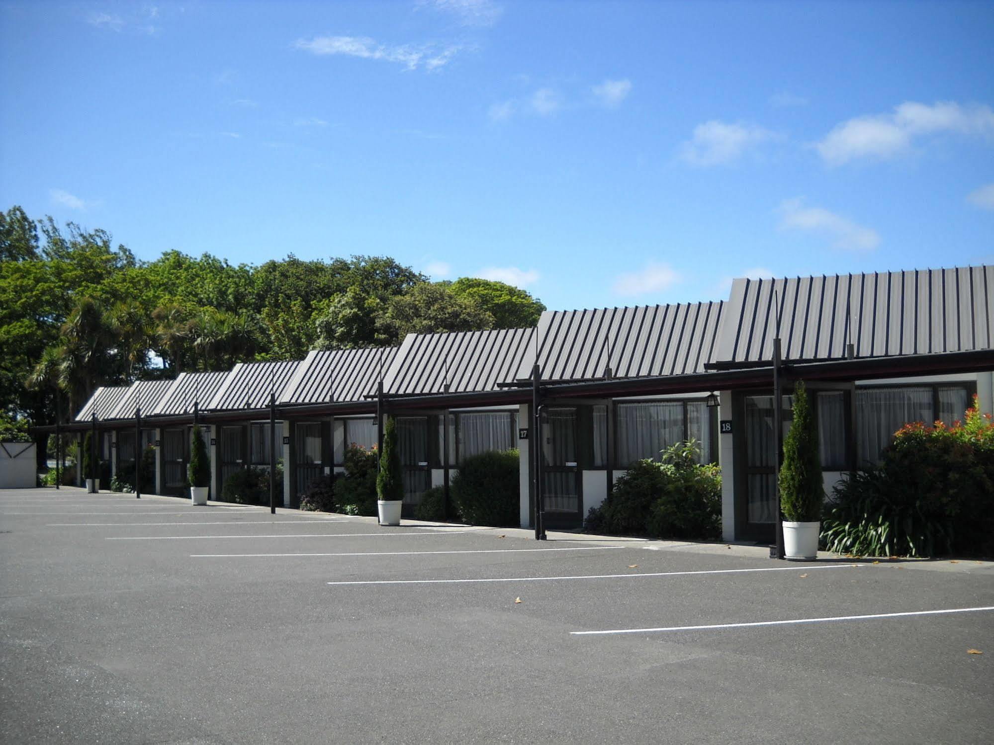 Gothic Heights Motel Christchurch Buitenkant foto